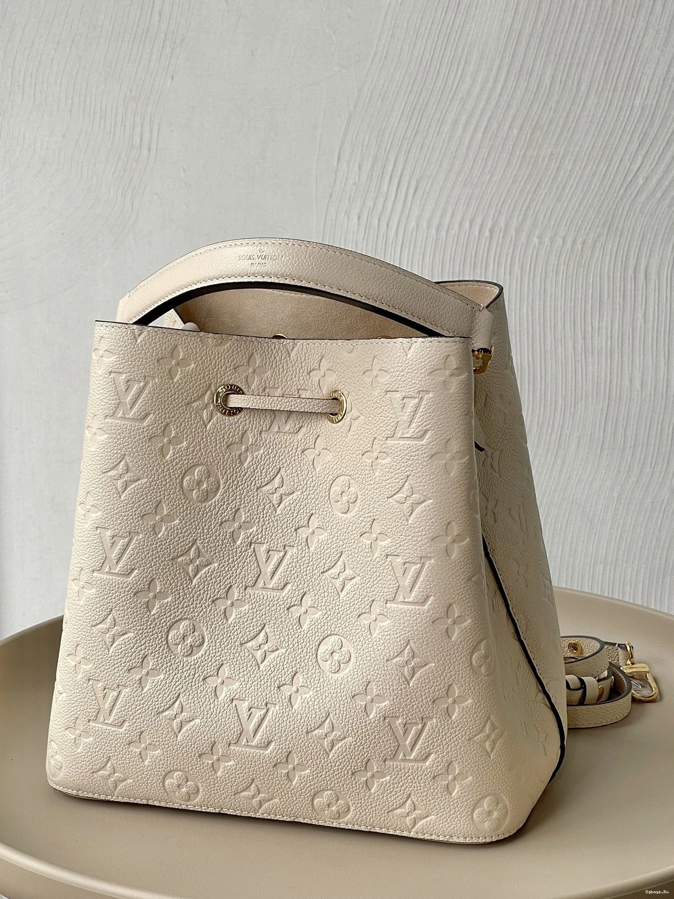 LOUIS VUITTON MM NÉONOÉ 0801